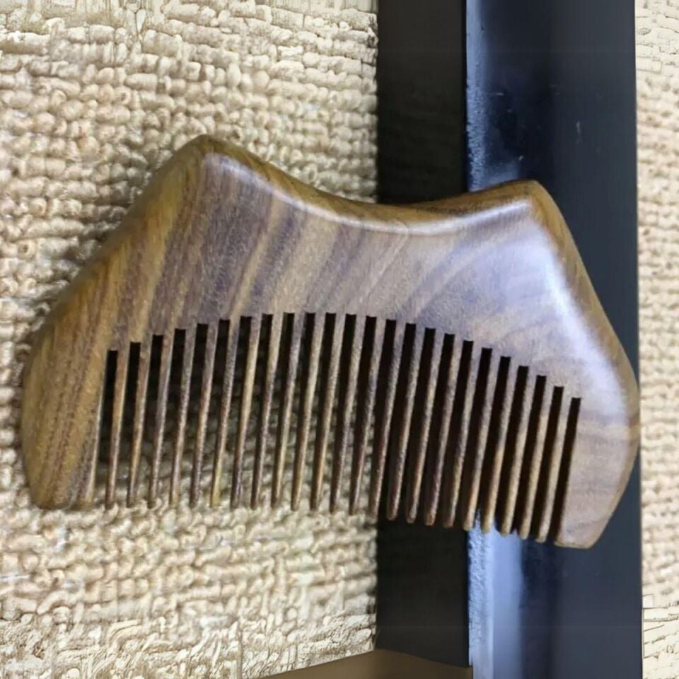 Ahşap Sandal Ağacı Gugu Masaj Yüz Masaj Gua Sha Saç Tarağı Model 8