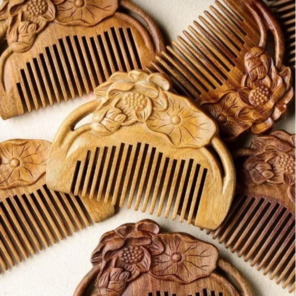 Ahşap Sandal Ağacı Gugu Masaj Yüz Masaj Gua Sha Saç Tarağı Model 10