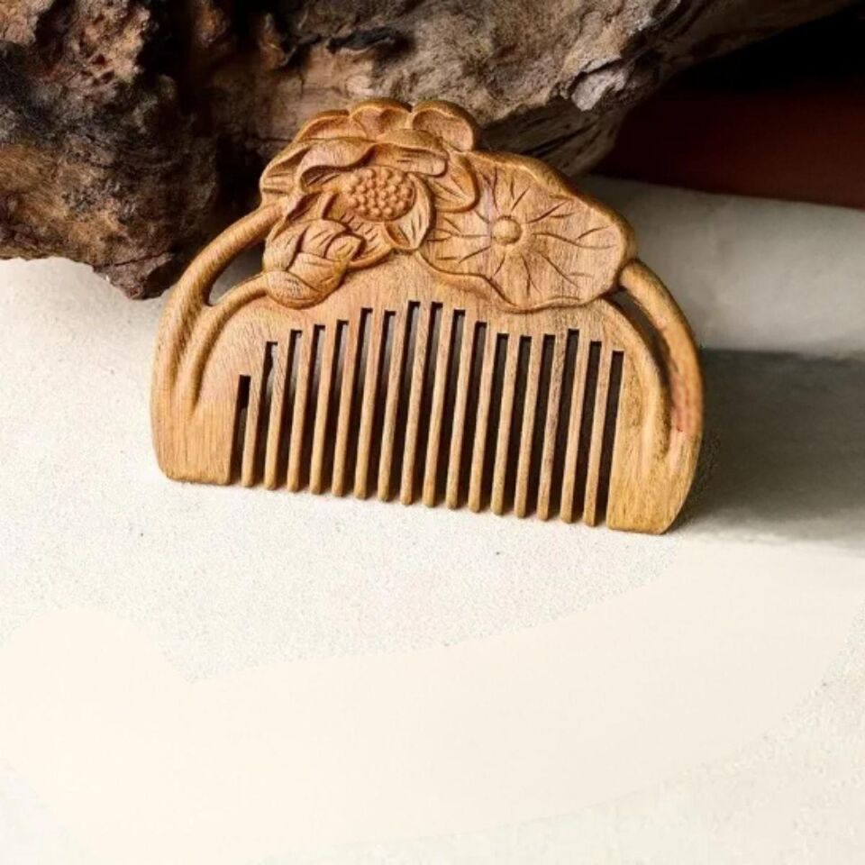 Ahşap Sandal Ağacı Gugu Masaj Yüz Masaj Gua Sha Saç Tarağı Model 10